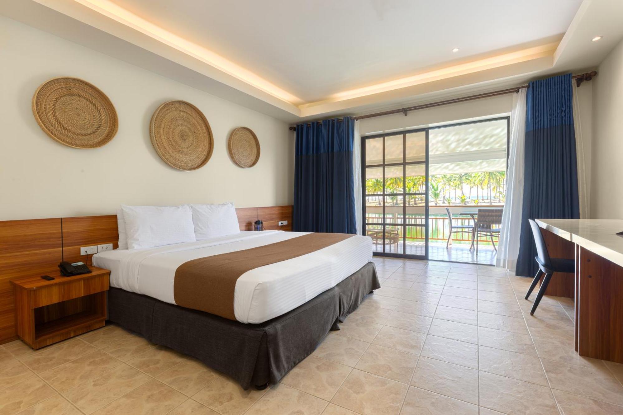 Golden Sands Destination Resorts Daanbantayan Екстер'єр фото